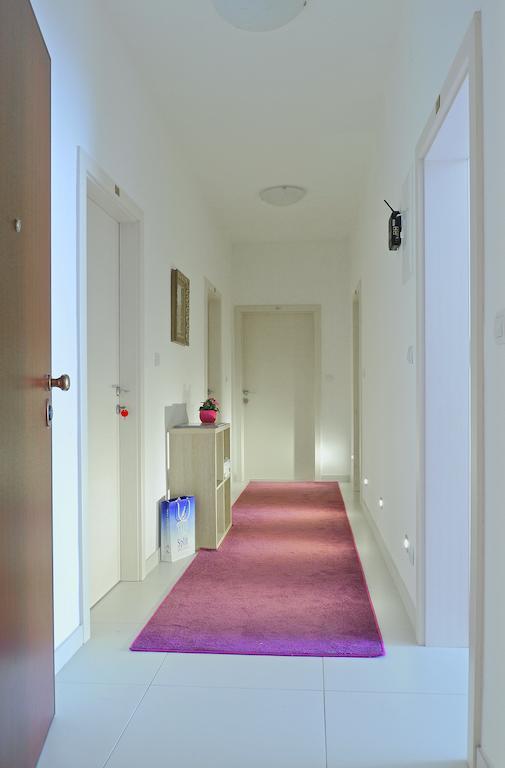 A&M Apartment And Rooms Σπλιτ Εξωτερικό φωτογραφία