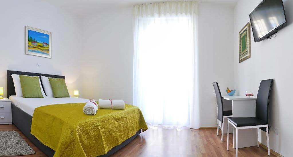 A&M Apartment And Rooms Σπλιτ Εξωτερικό φωτογραφία